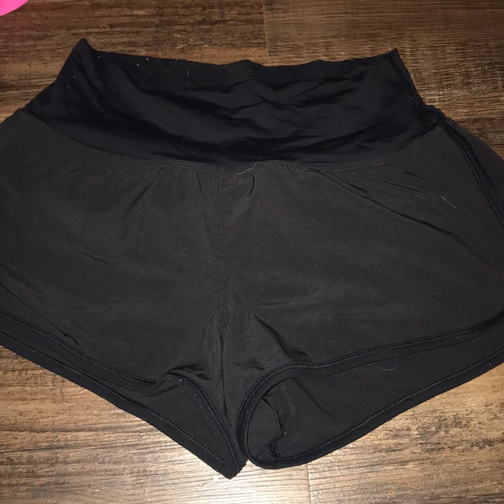 Black Lulu Lemon shorts